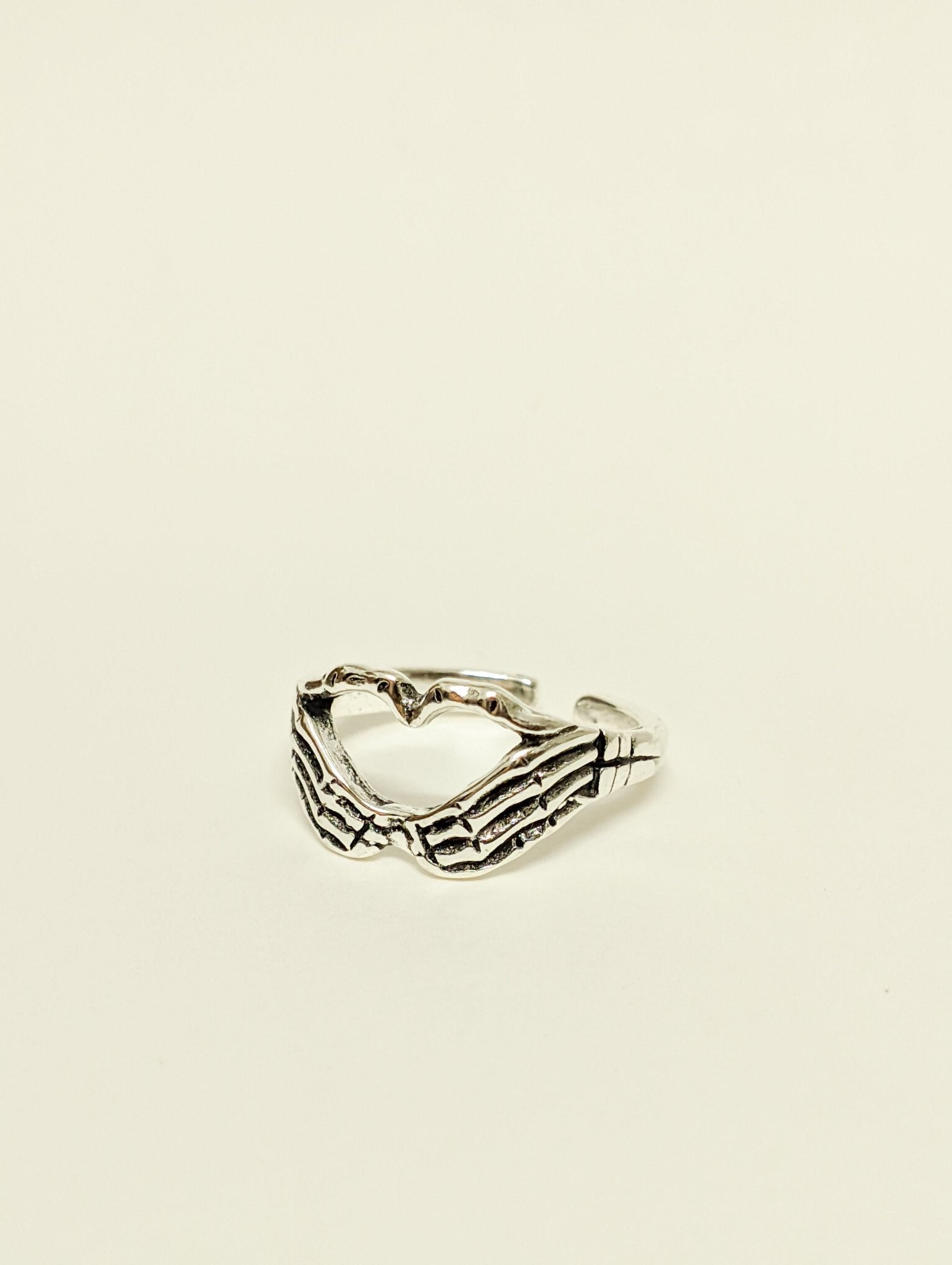 Heartstring Skeleton Ring